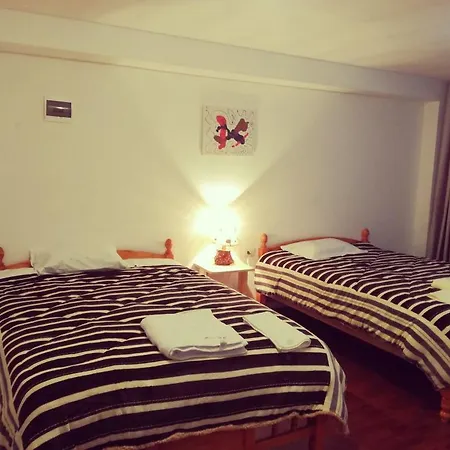 Hospedaje Rosii